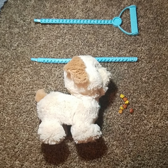 Fureal Friends pooping dog - Picture 8 of 8